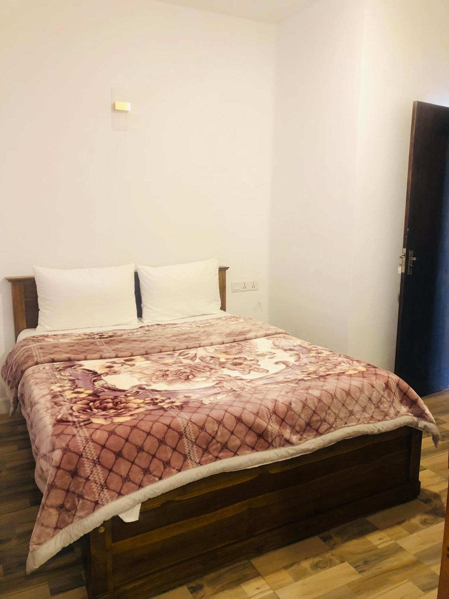 R21 Nuwara Eliya Ξενοδοχείο Εξωτερικό φωτογραφία
